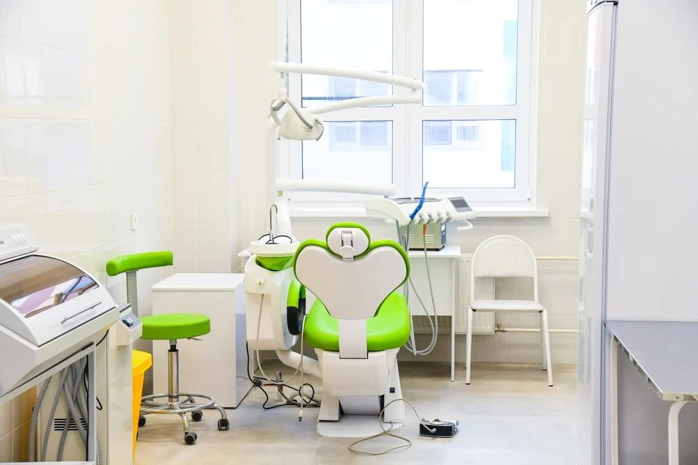 unit dentar instalat in cabinet stomatologic
